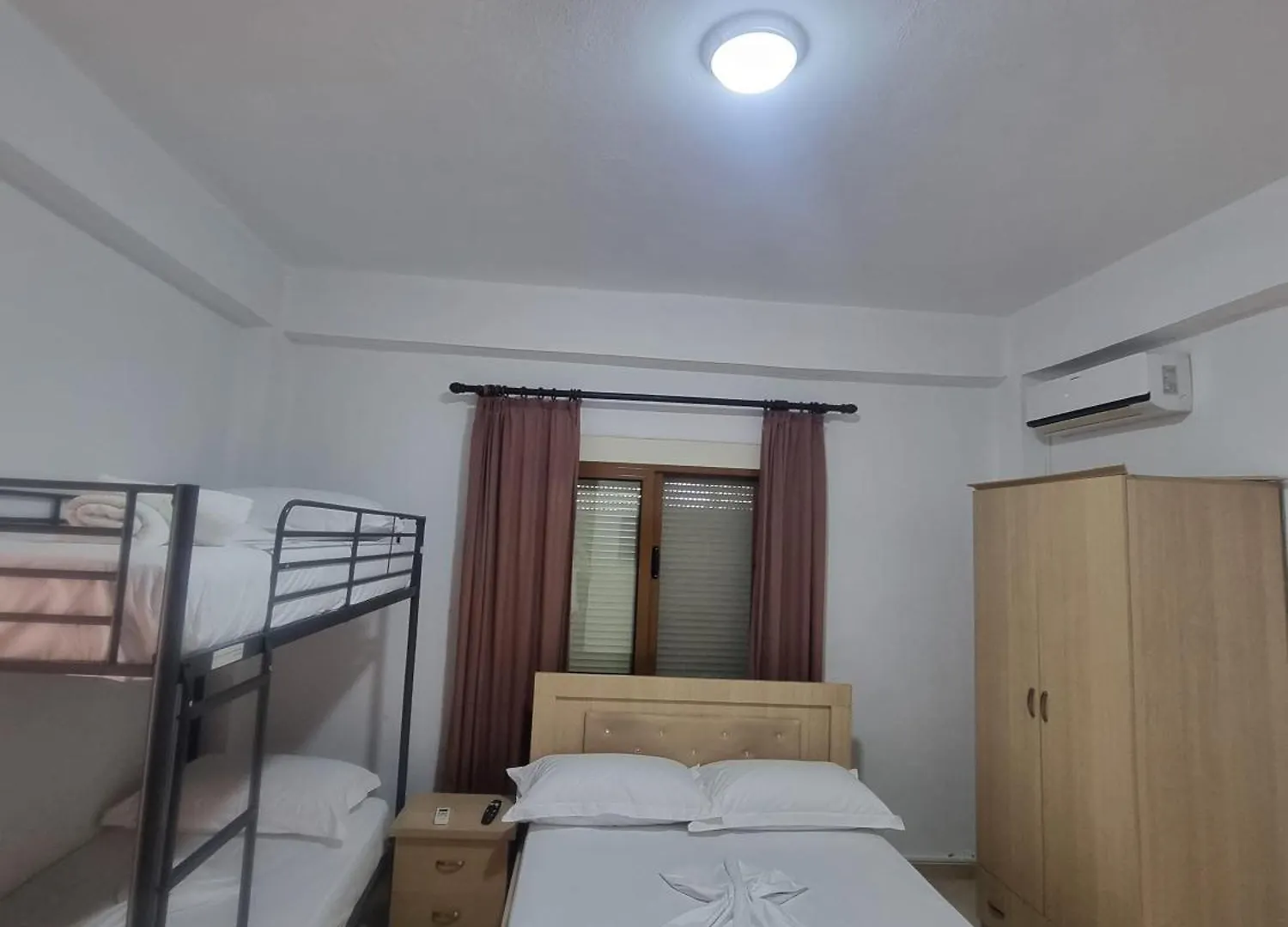 Villa Alvara Vlorë Pensionat